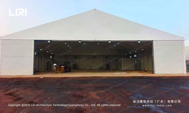 层叠推拉门停机篷正面图